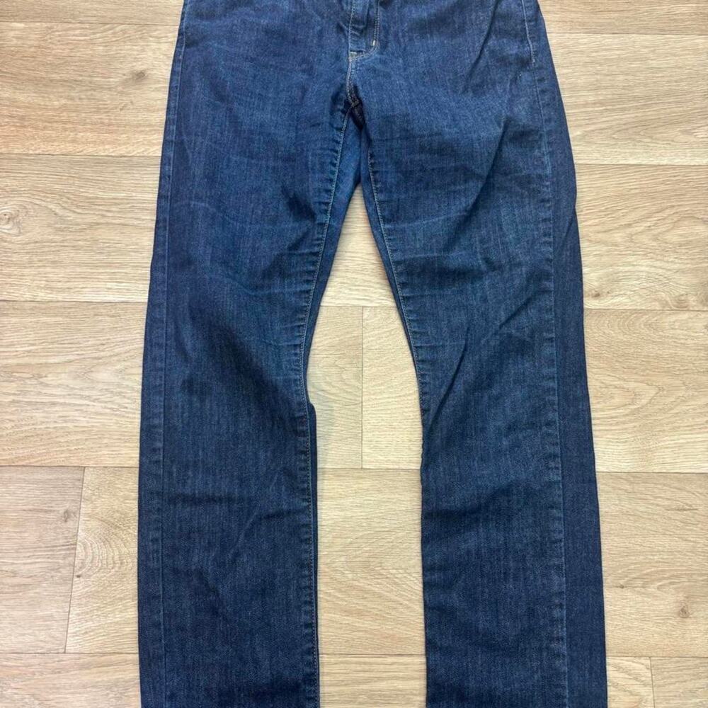 Levis Classic Mid Rise - Picture 2 of 5